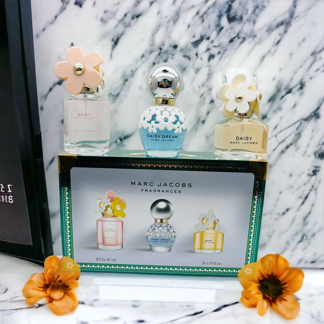 Marc Jacobs Gift Set( Pack of 3) for Women